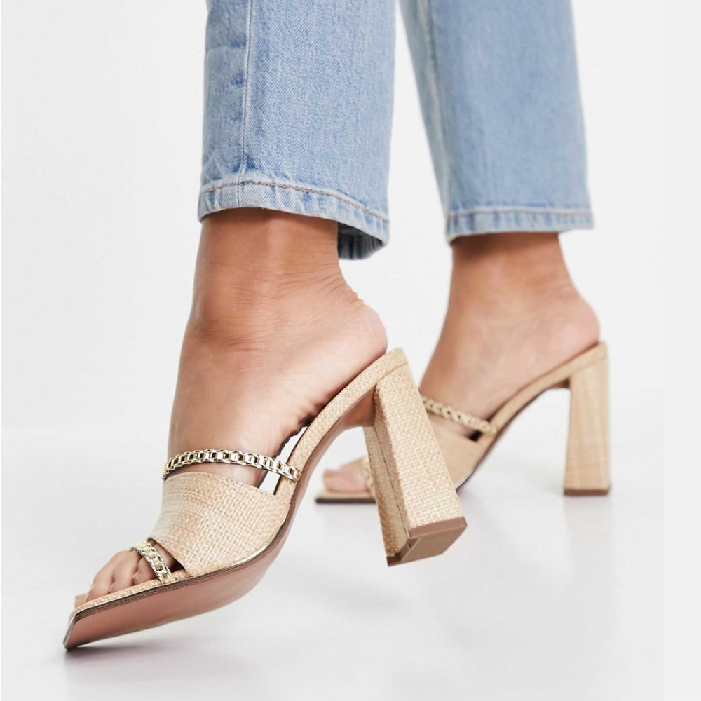 Gold Chain Detail Beige Block Heeled Mule Sandals